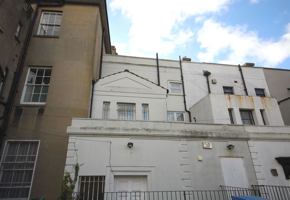 WESTERN ROAD, BRIGHTON